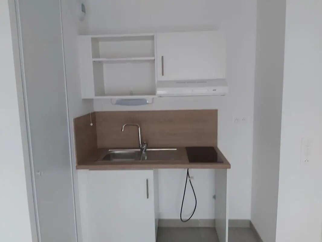 Appartement à louer, 24m², Nîmes