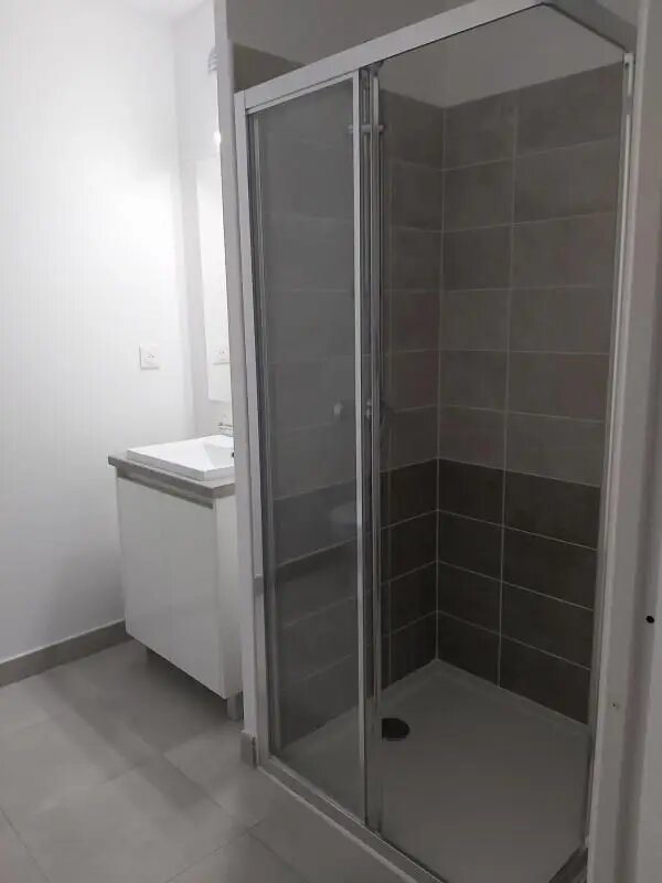 Appartement à louer, 24m², Nîmes