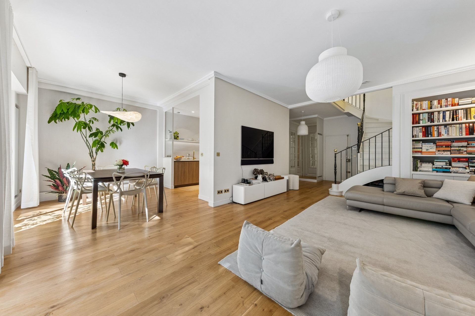 Appartement à louer, 174m², Paris 16ème