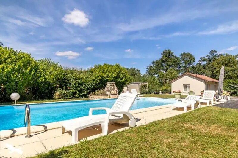 Maison à vendre, 175m², Lignières