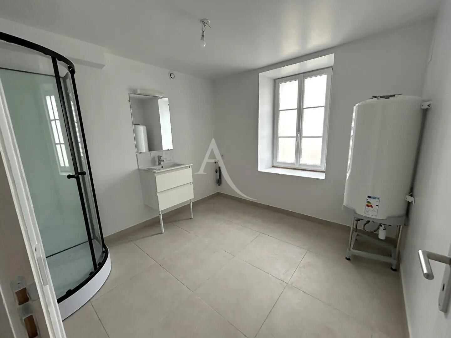 Maison à louer, 57m², Bourg-et-Comin