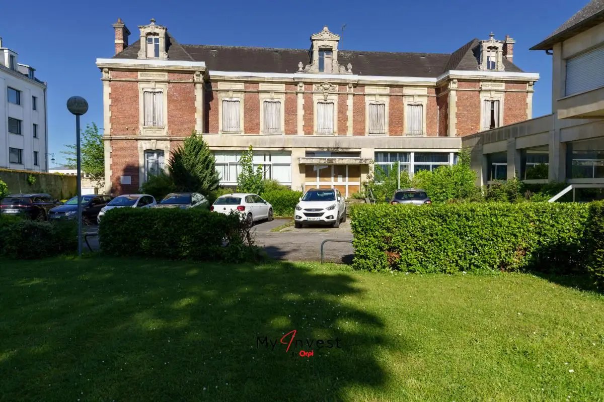 Maison à vendre, 1750m², Laon