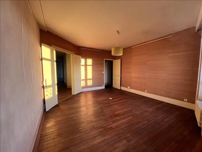 Appartement à vendre, 161m², Montluçon
