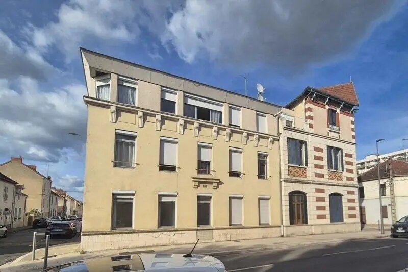 Appartement à vendre, 876m², Montluçon