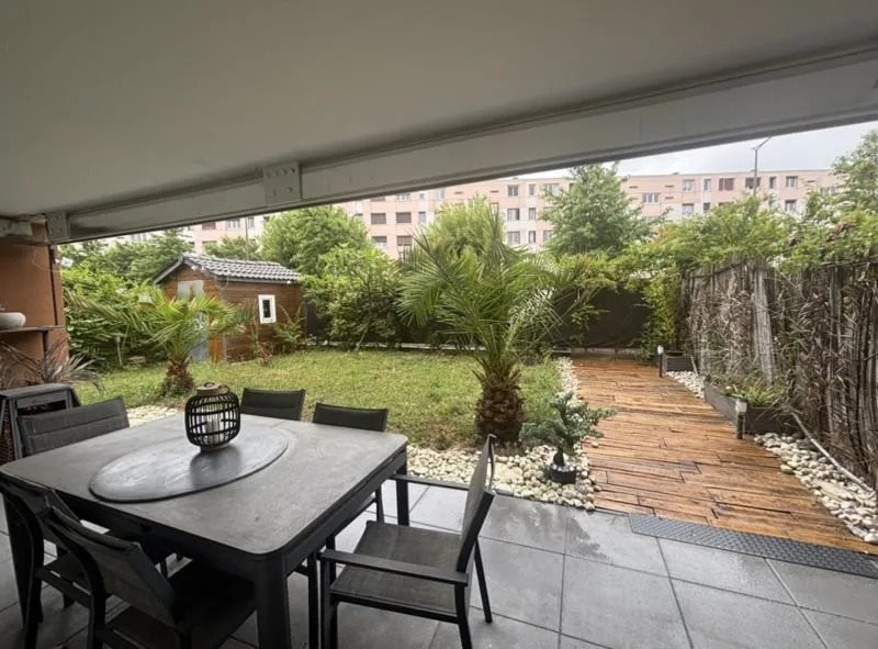 Appartement à vendre, 64m², Saint-Priest