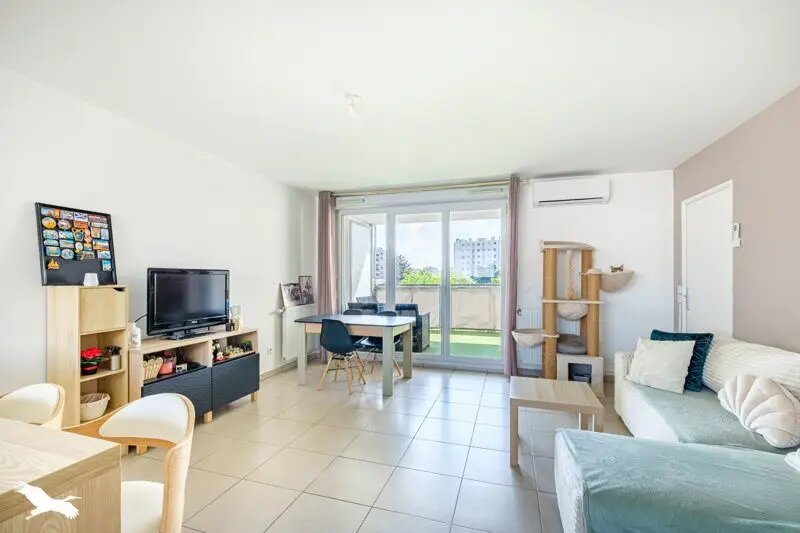 Appartement à vendre, 70m², Saint-Priest
