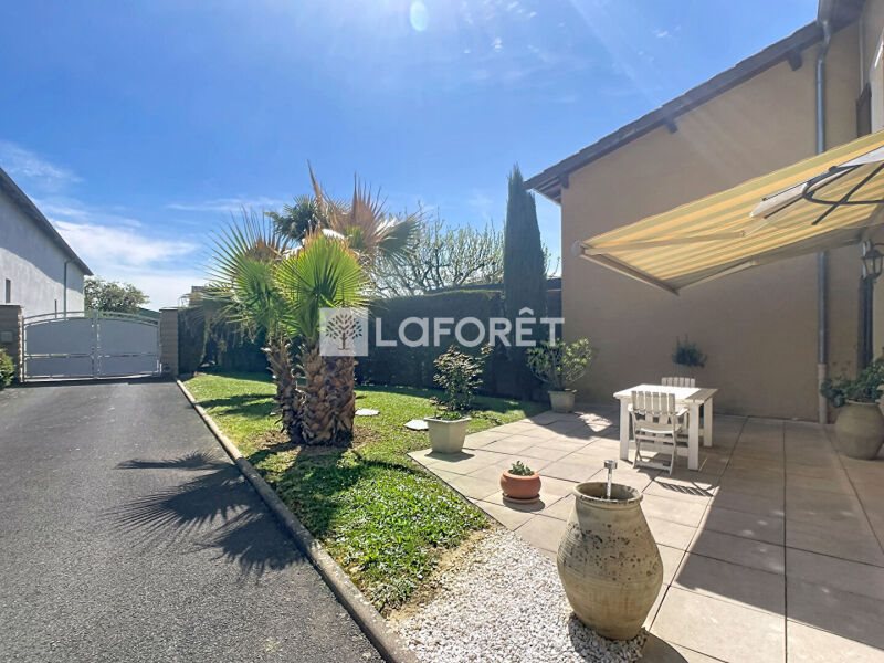 Maison à vendre, 121m², Montmerle-sur-Saône