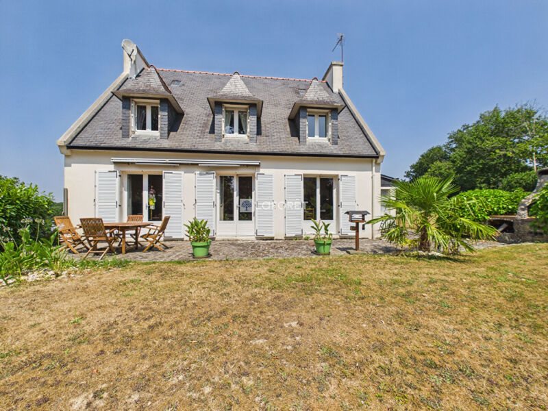 Maison à vendre, 166m², Saint-Evarzec