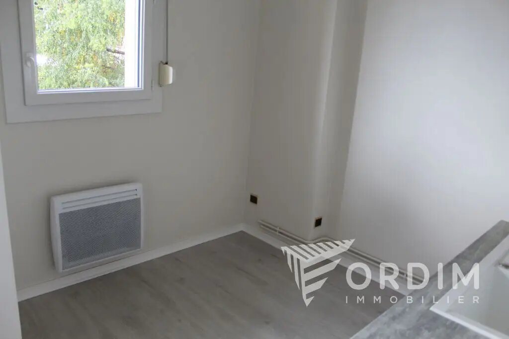 Appartement à louer, 34m², Auxerre