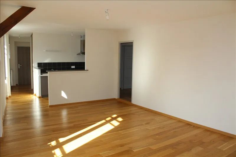 Appartement à louer, 72m², Auxerre