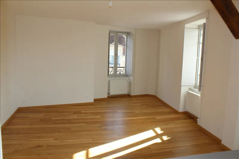 Appartement à louer, 72m², Auxerre