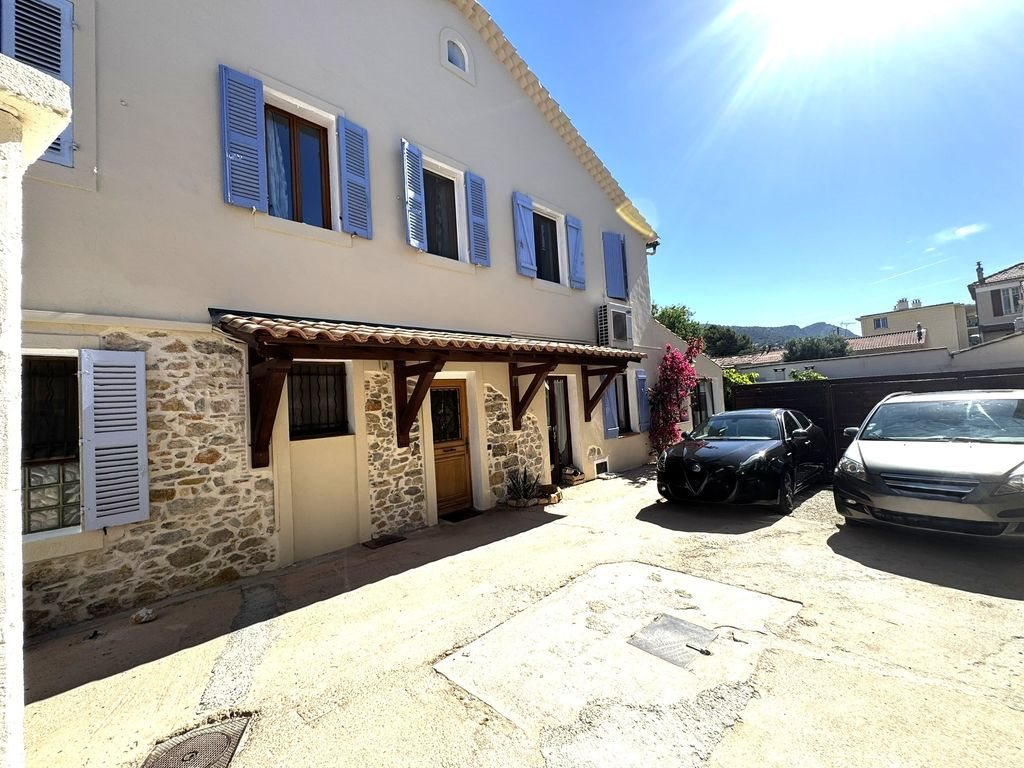 Maison à vendre, 111m², Toulon