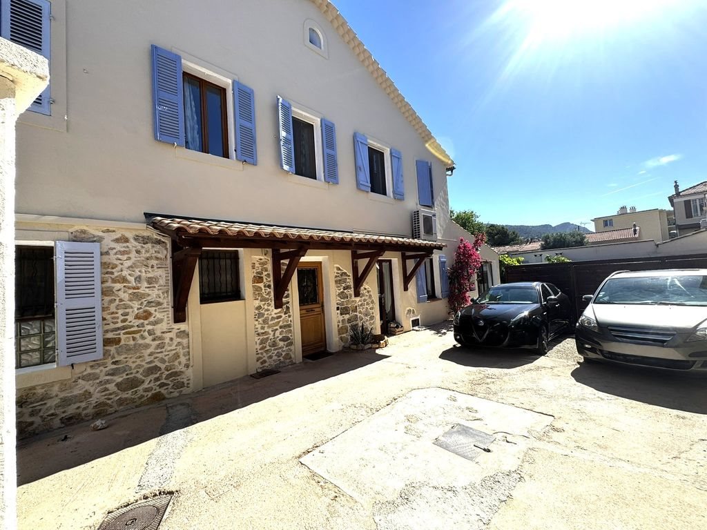Maison à vendre, 111m², Toulon