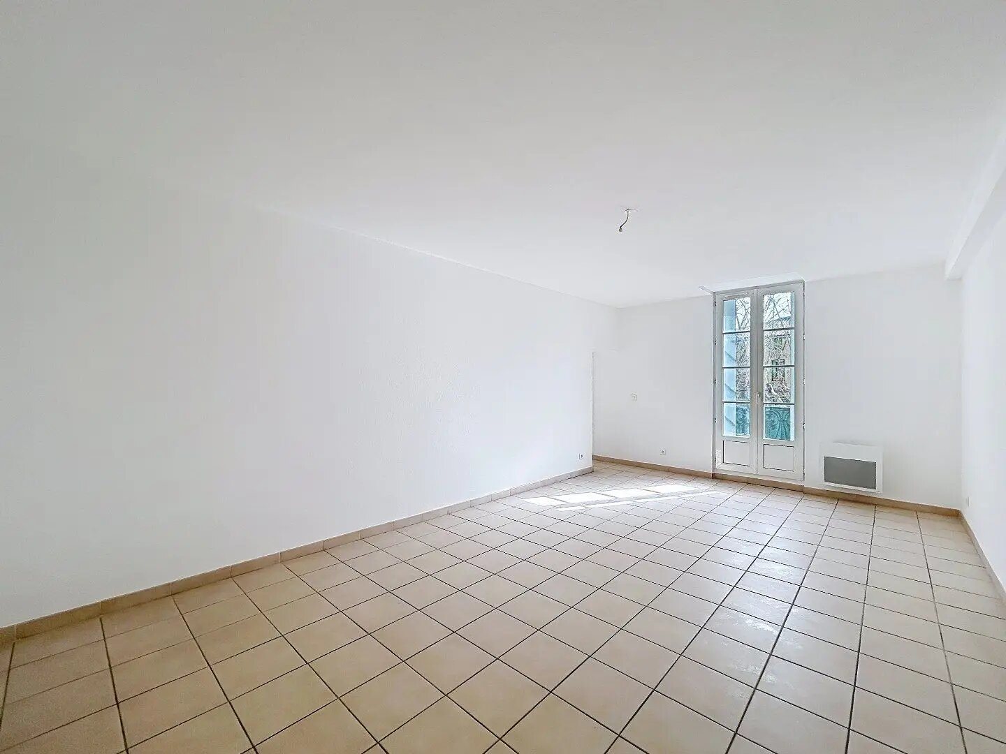 Appartement à louer, 72m², Montagnac
