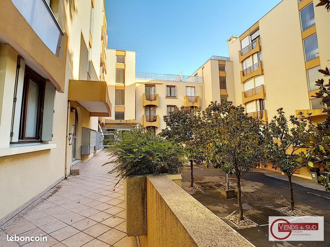 Appartement à louer, 25m², Béziers