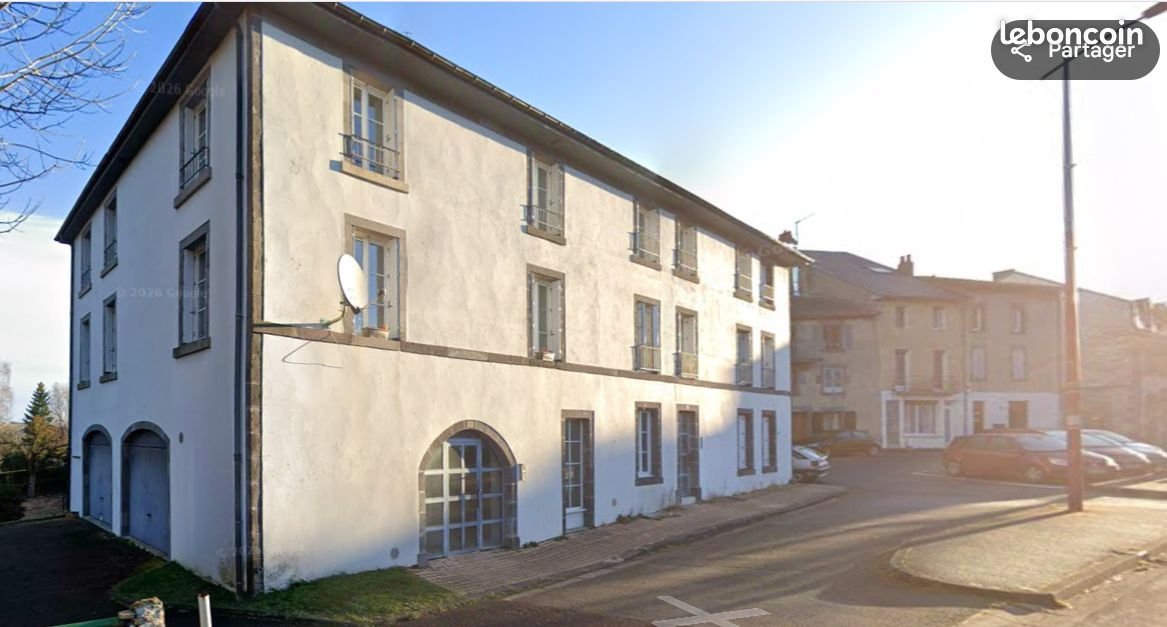 Appartement à louer, 73m², Manzat