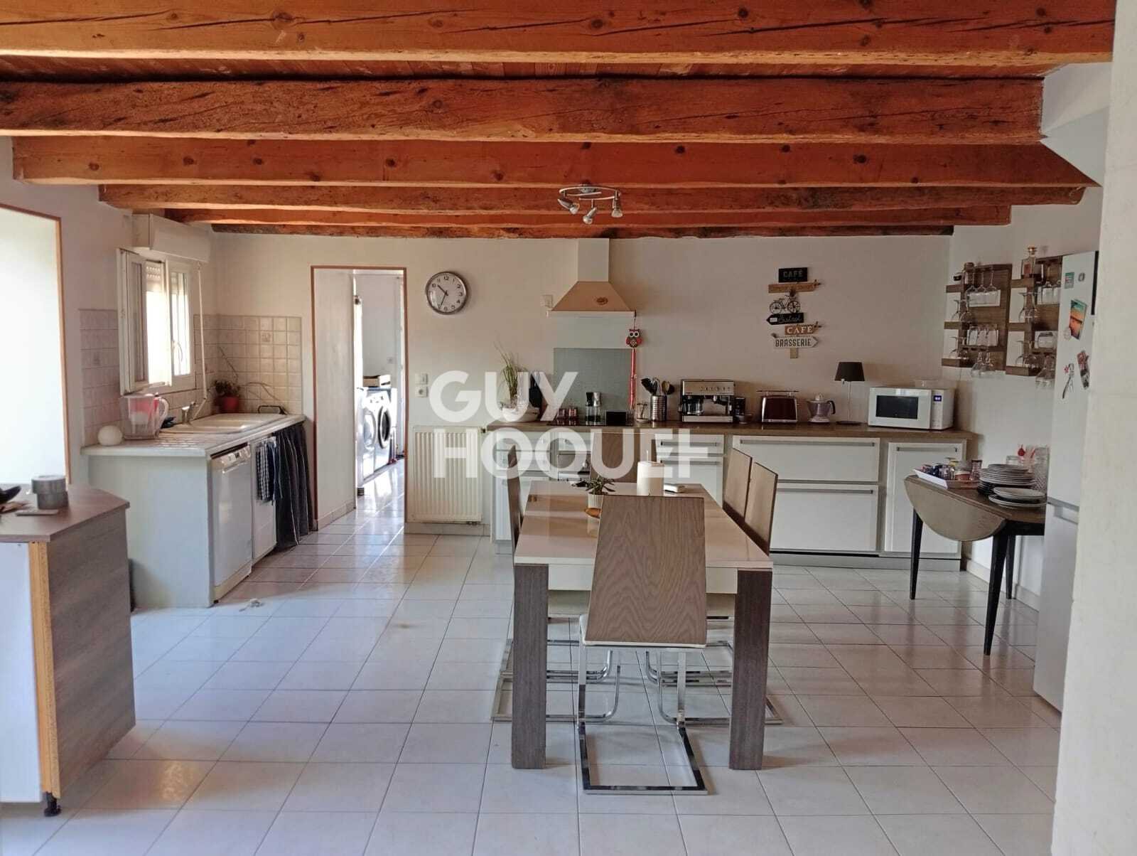 Maison à vendre, 121m², Thairé