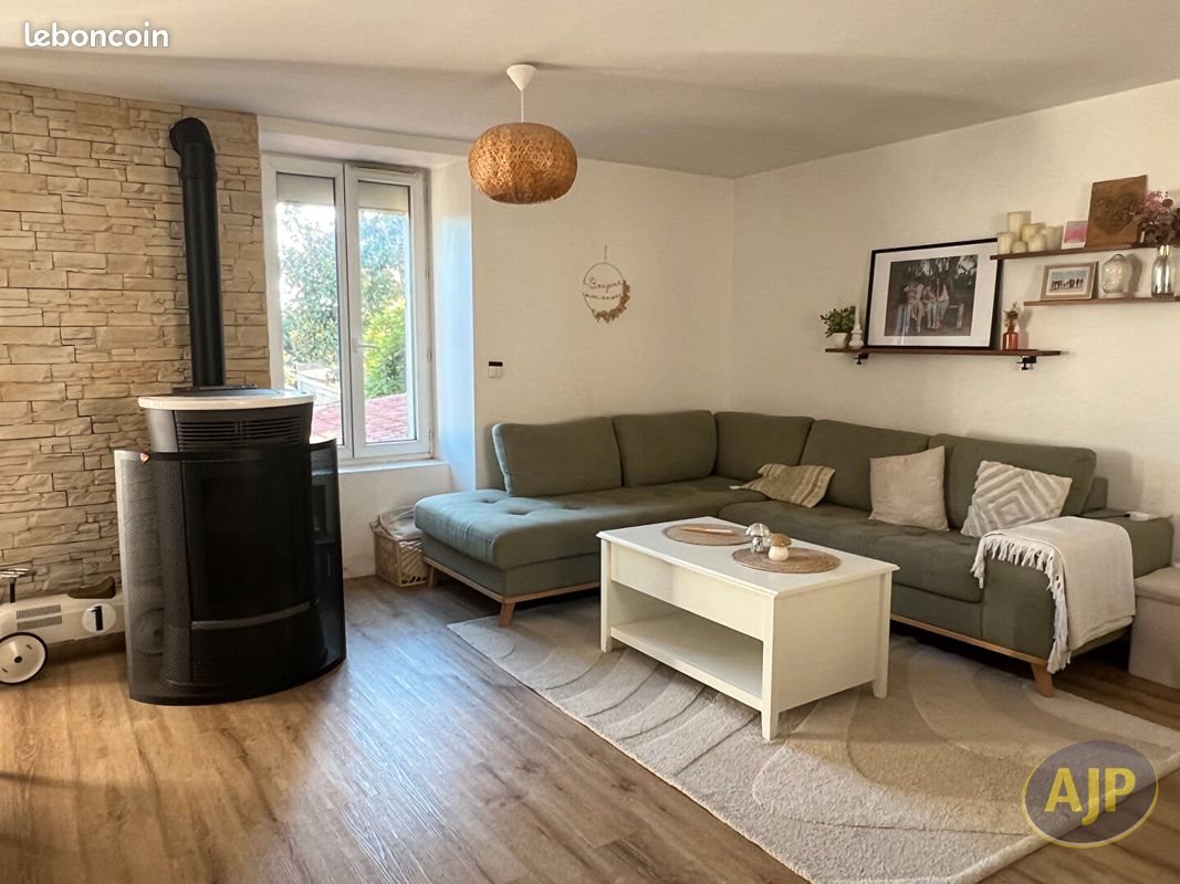 Maison à vendre, 110m², Tillières