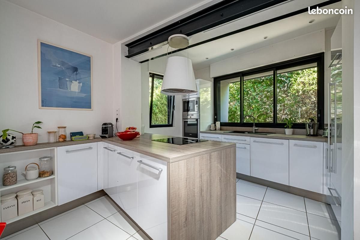 Maison à vendre, 159m², Saint-Etienne-de-Montluc