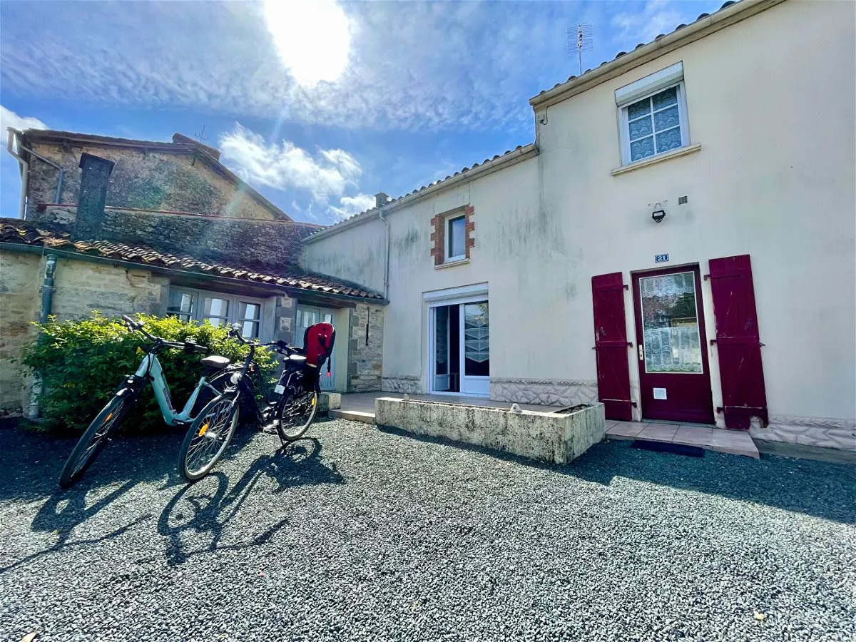 Maison à vendre, 136m², Saint-Juire-Champgillon