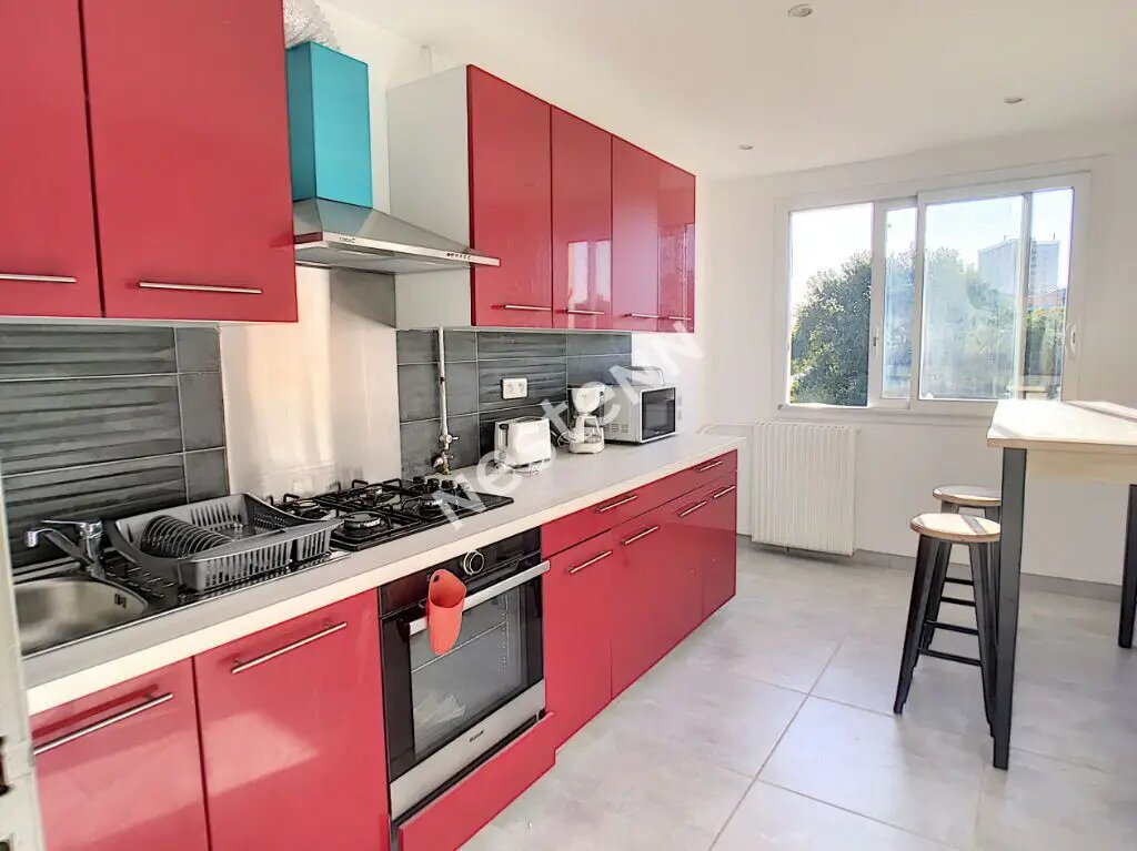 Appartement à louer, 73m², Talence