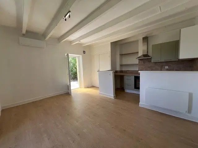Appartement à louer, 37m², Laroque-Timbaut