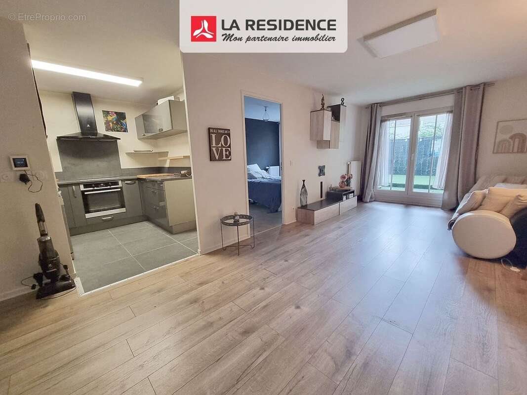 Appartement à vendre, 75m², Stains