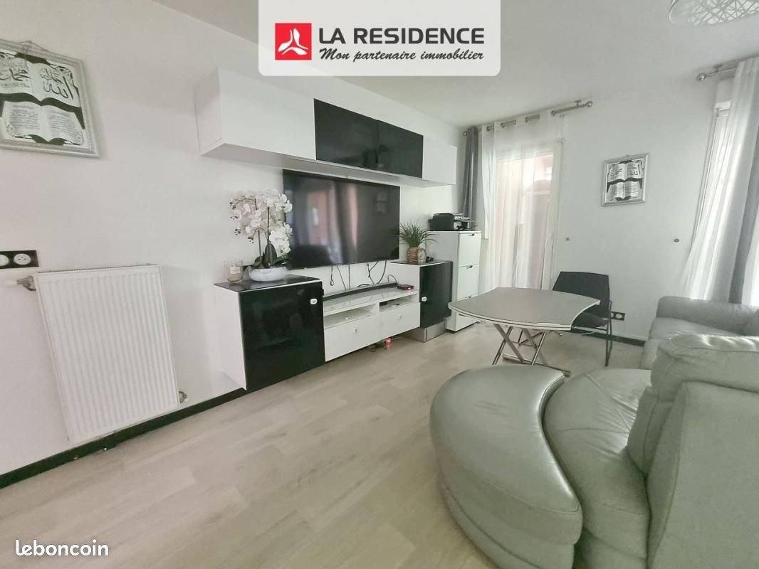 Appartement à vendre, 67m², Stains