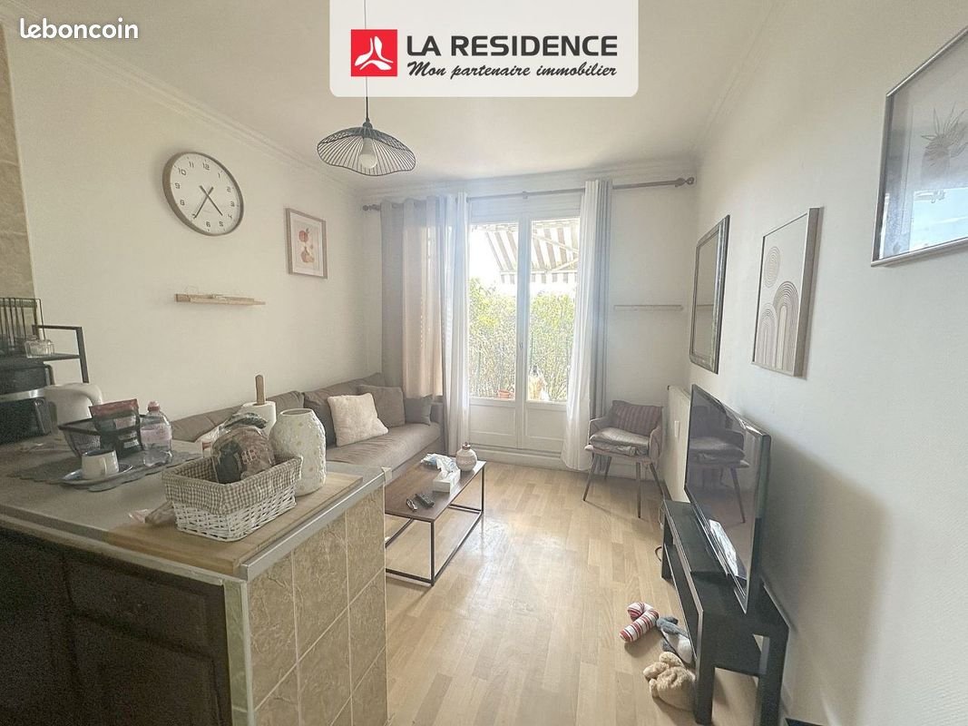Appartement à vendre, 33m², Stains