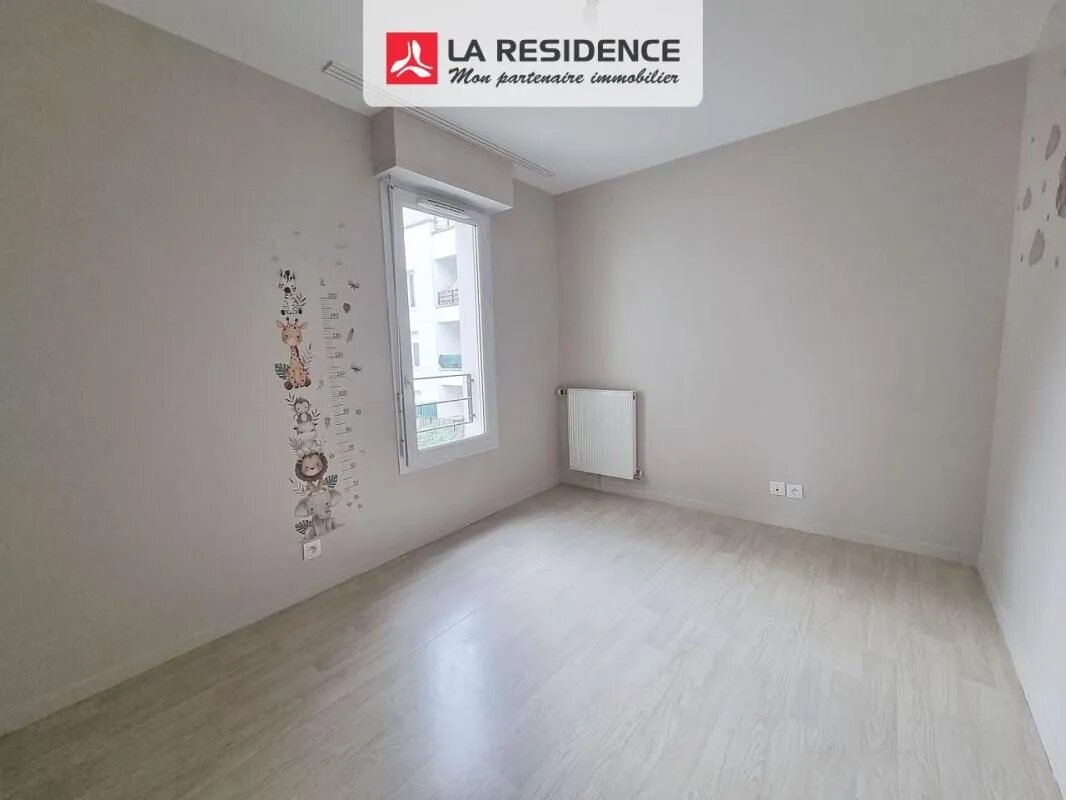Appartement à vendre, 74m², Stains