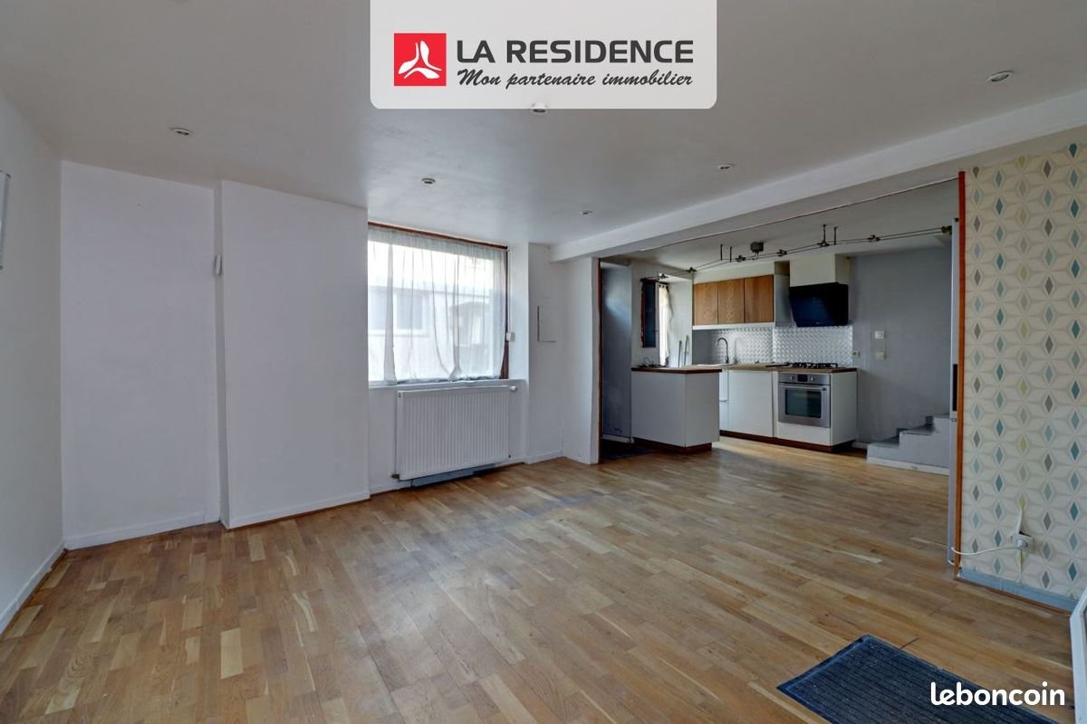 Maison à vendre, 90m², Nézel