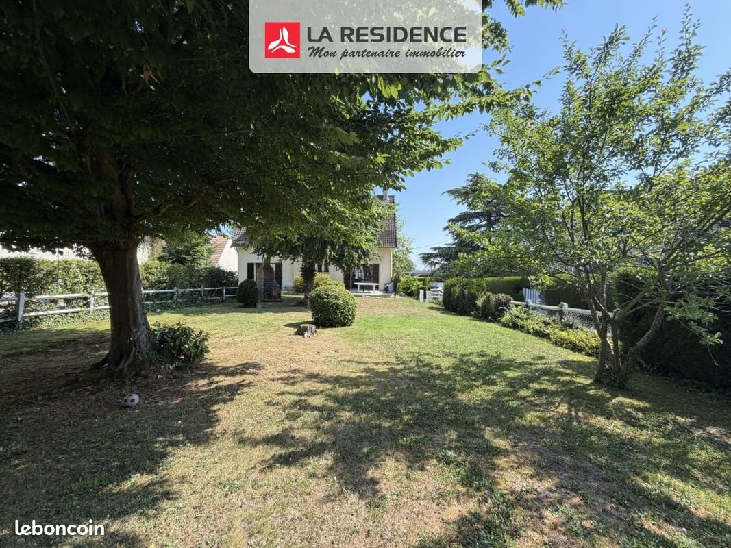 Maison à vendre, 181m², L'Étang-la-Ville
