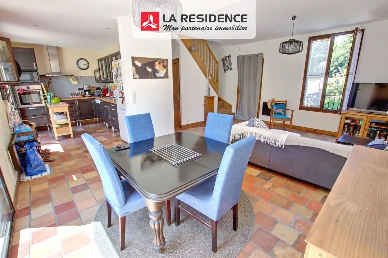 Maison à vendre, 110m², Le Mesnil-Saint-Denis