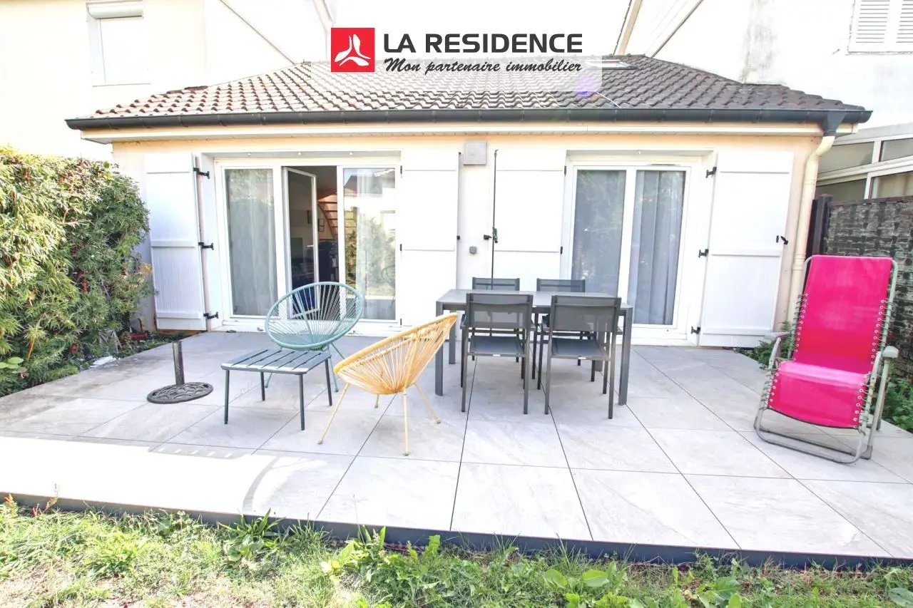 Maison à vendre, 110m², Le Mesnil-Saint-Denis