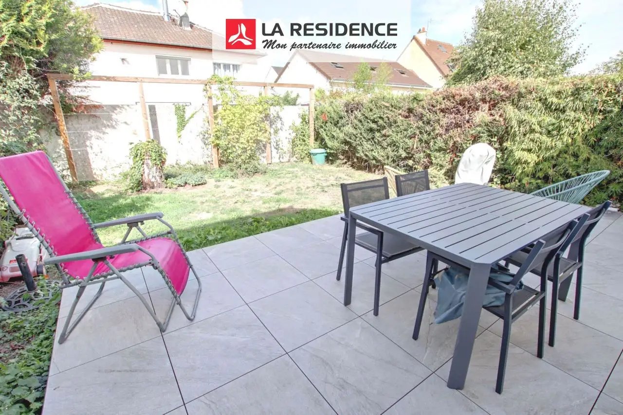 Maison à vendre, 110m², Le Mesnil-Saint-Denis