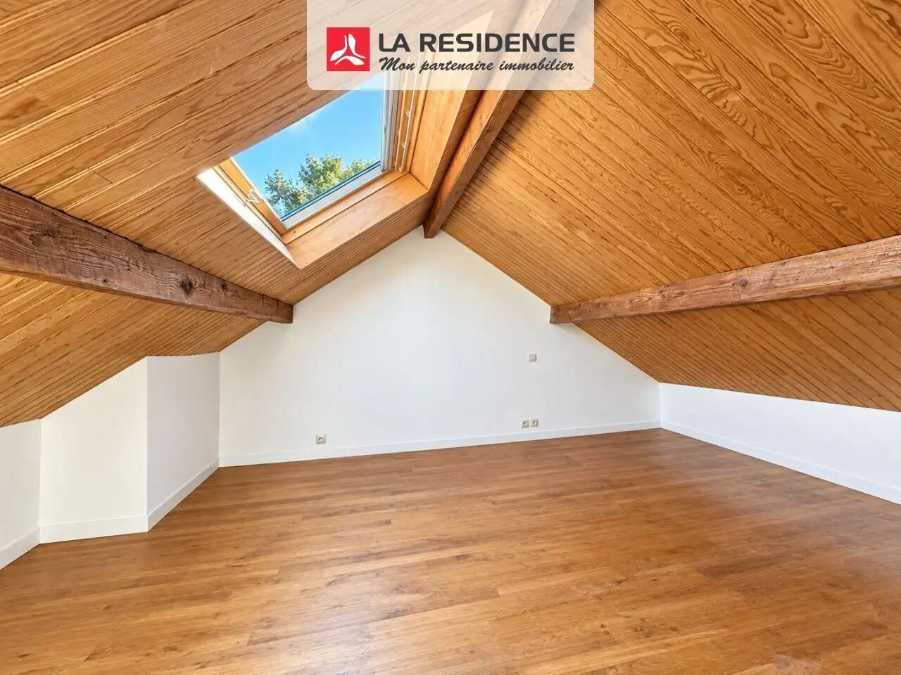 Maison à louer, 86m², Châteaufort