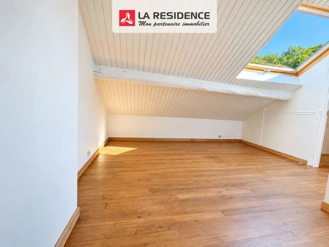 Maison à louer, 86m², Châteaufort