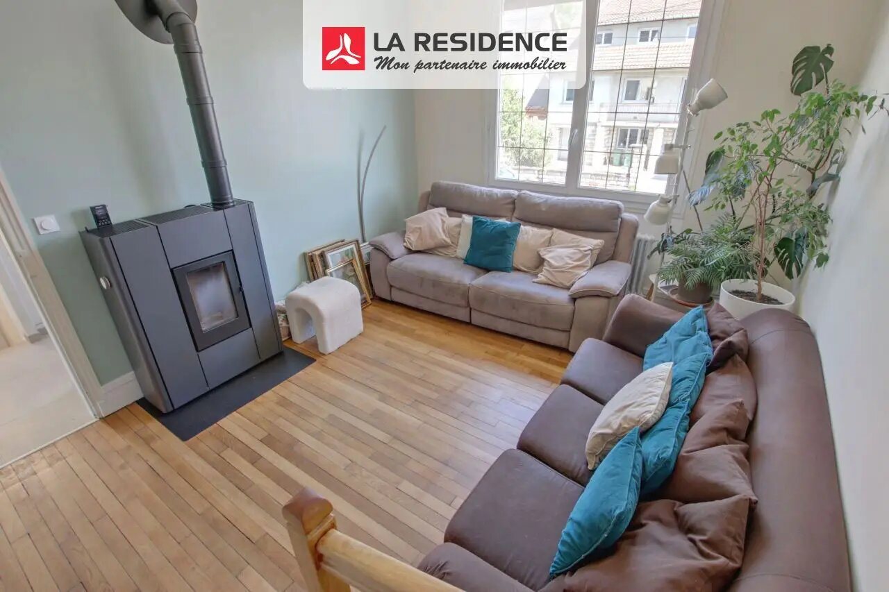 Maison à vendre, 130m², Le Mesnil-Saint-Denis