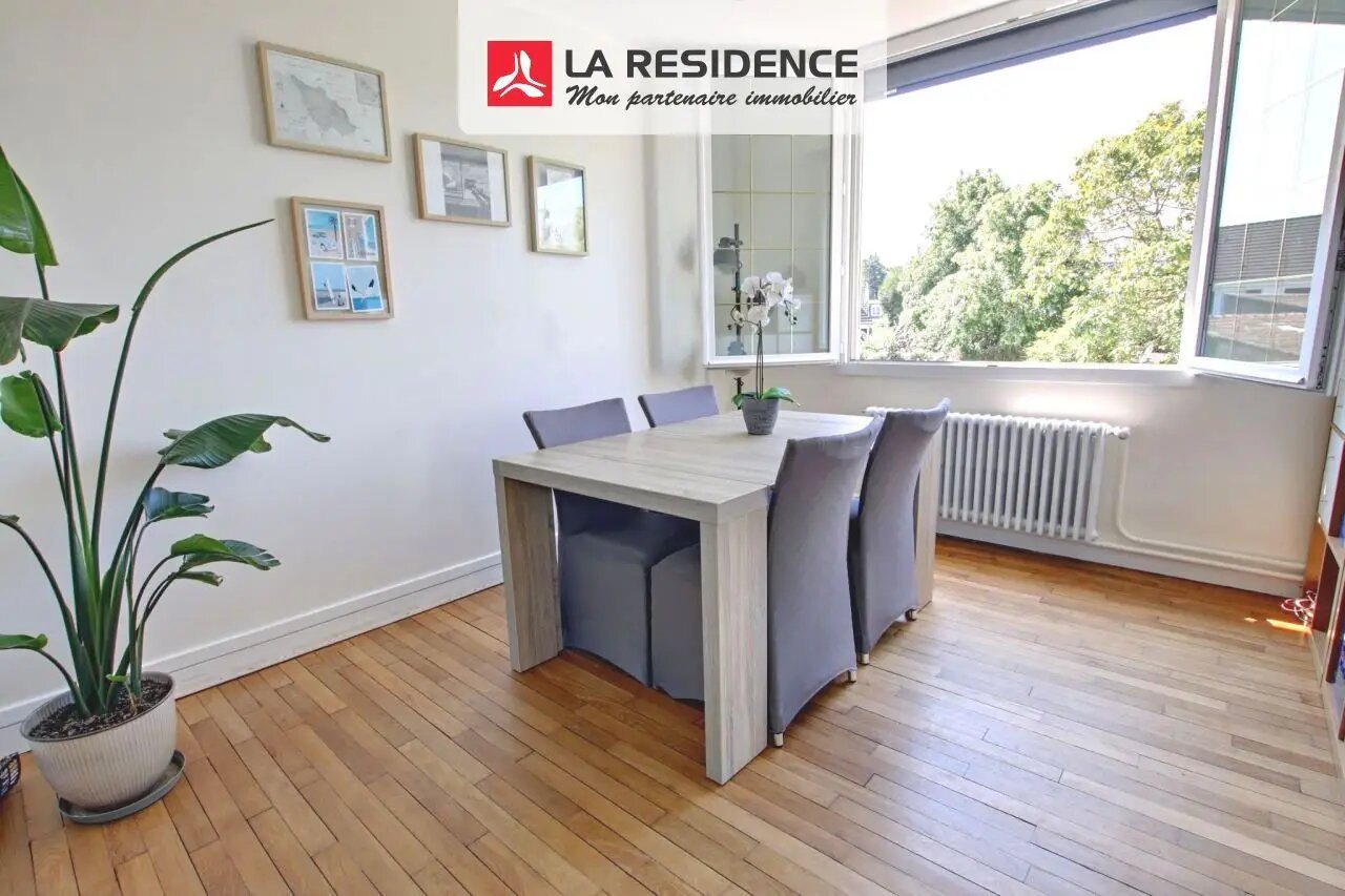 Maison à vendre, 130m², Le Mesnil-Saint-Denis