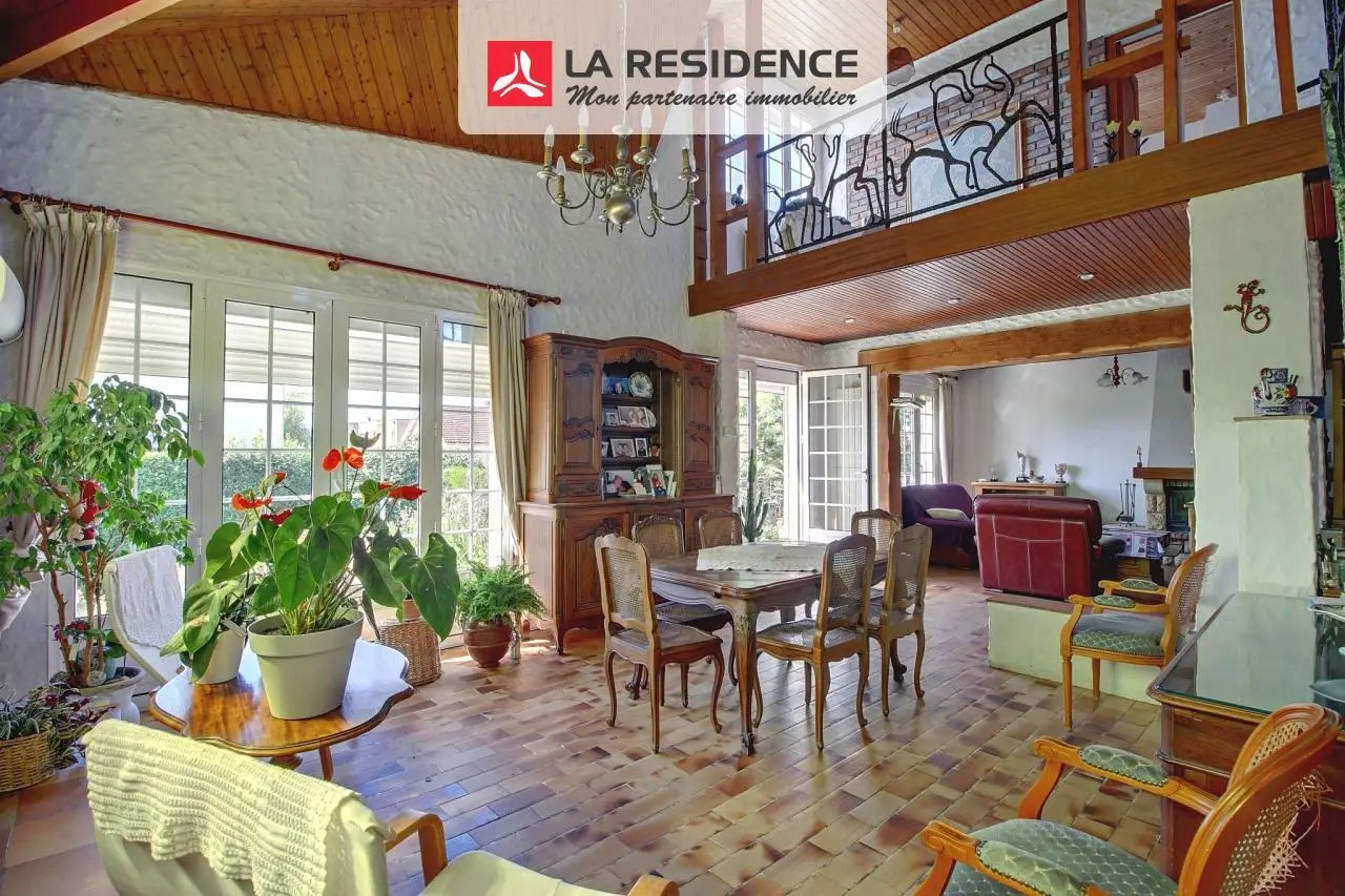 Maison à vendre, 237m², Oissel