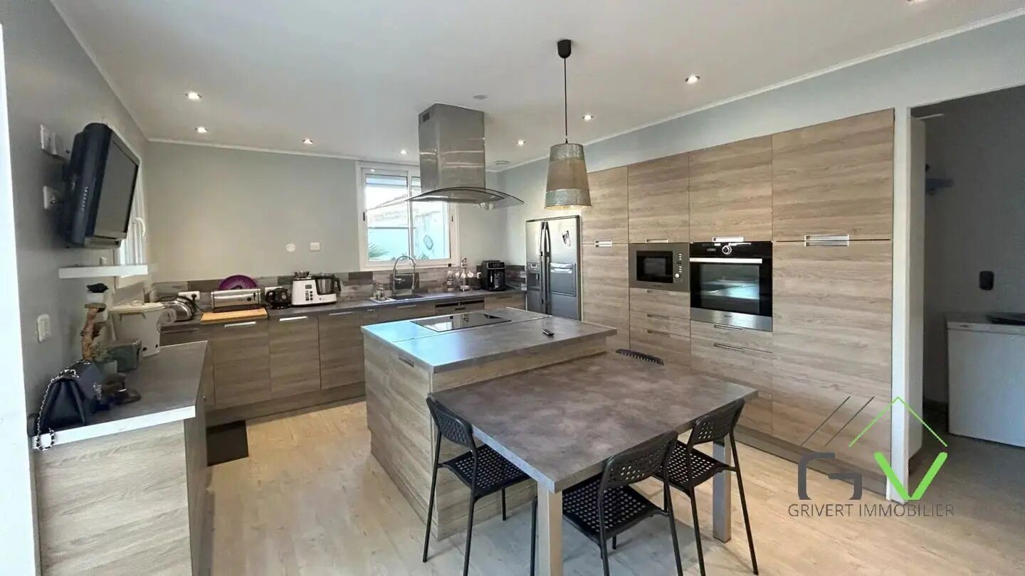 Maison à vendre, 137m², Arles