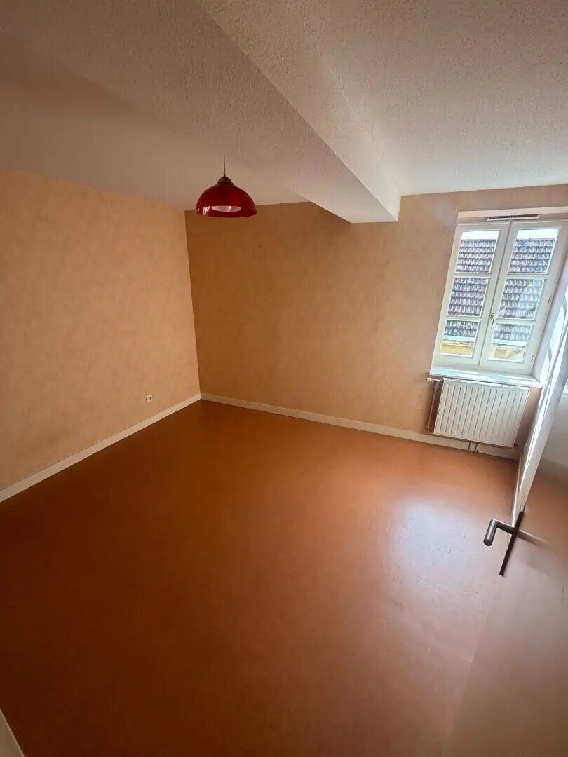 Appartement à louer, 72m², Charlieu