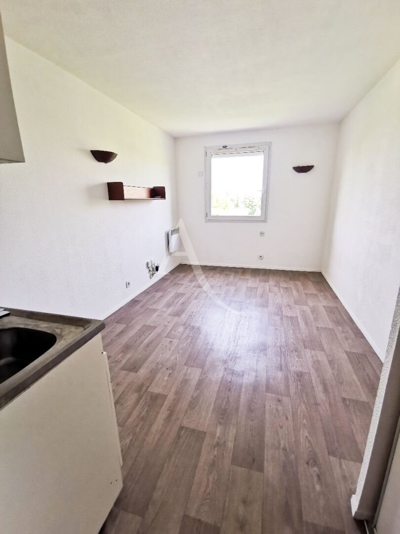 Appartement à louer, 17m², Cergy