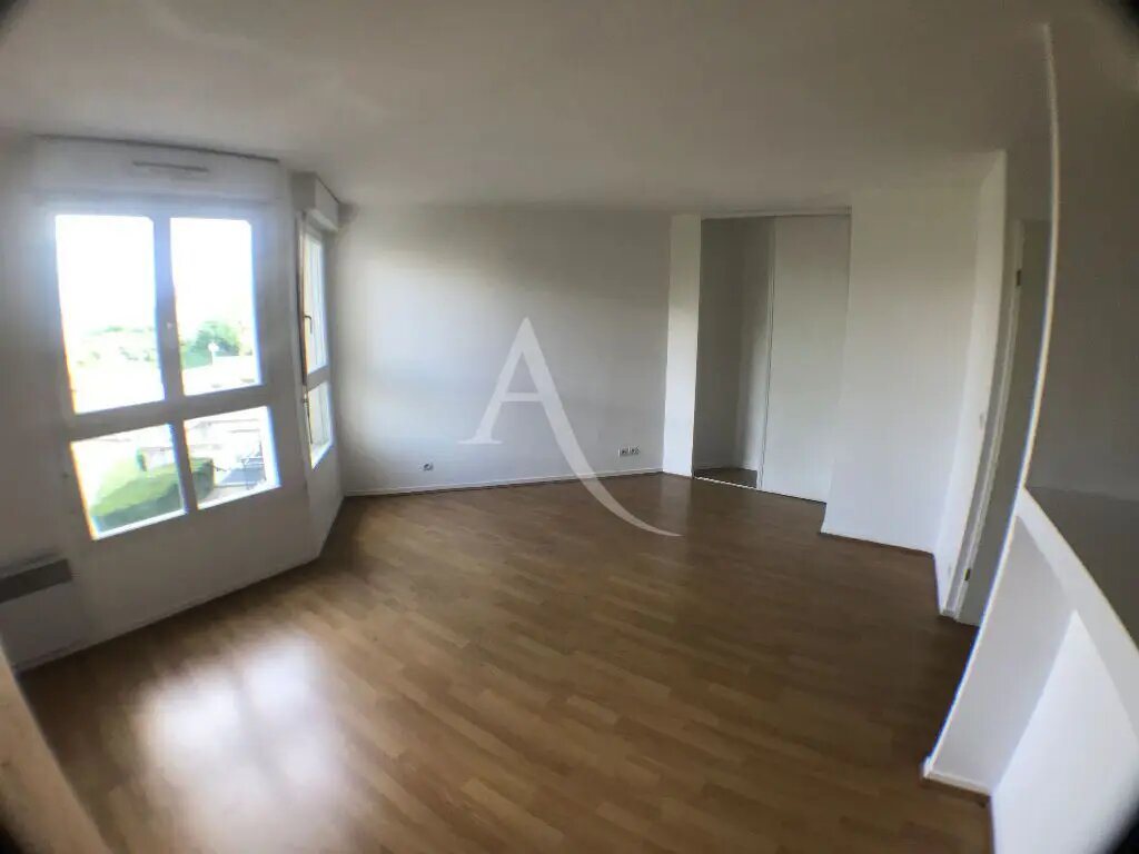 Appartement à louer, 38m², Cergy