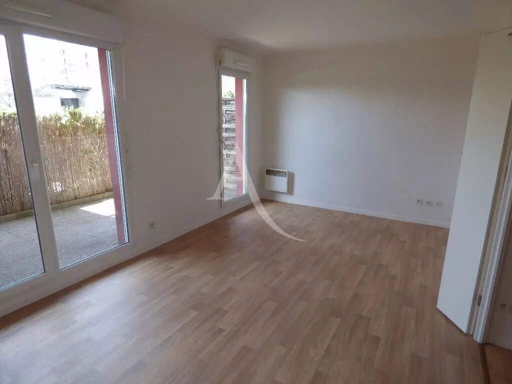 Appartement à vendre, 28m², Cergy