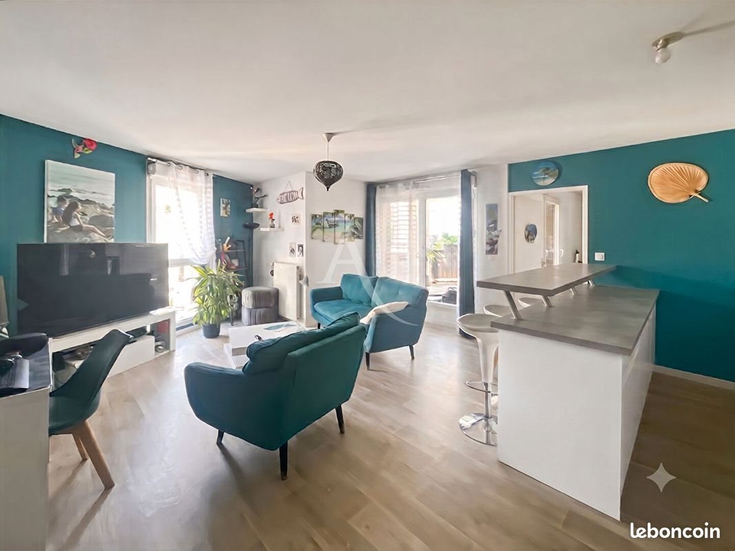 Appartement à vendre, 79m², Cergy
