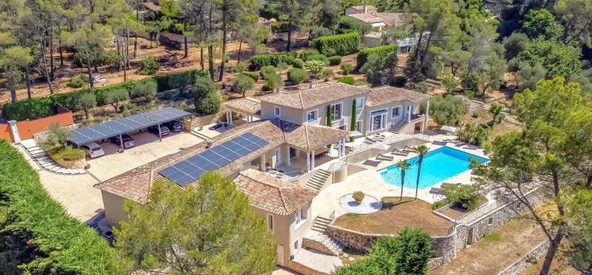 Maison à louer, 607m², Le Rouret