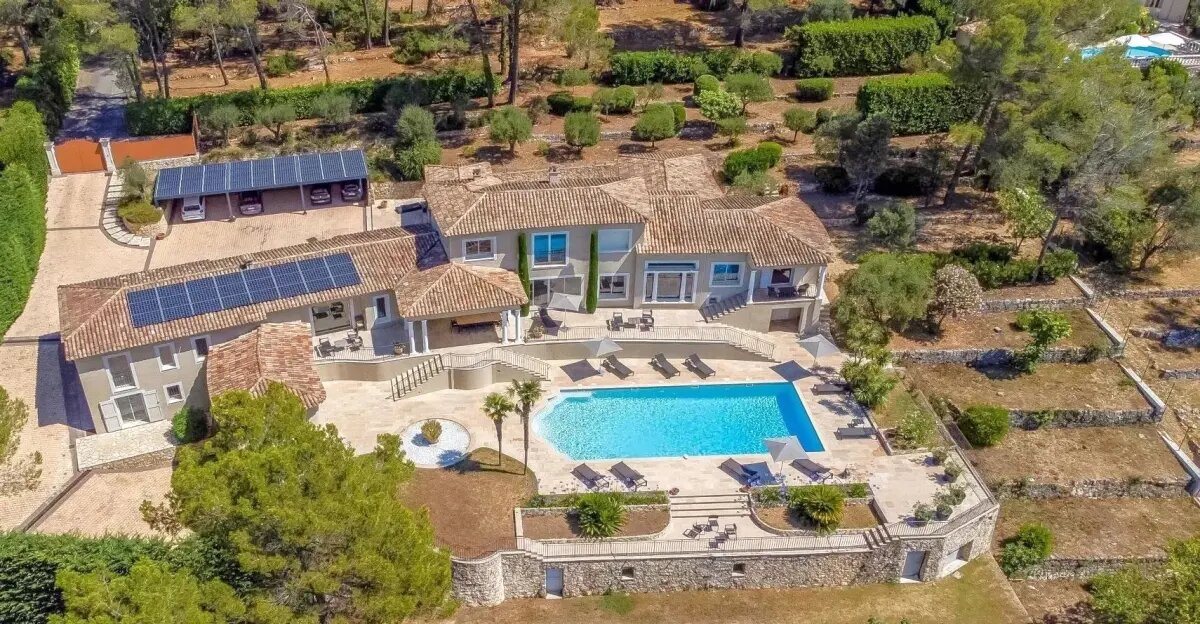 Maison à louer, 607m², Le Rouret