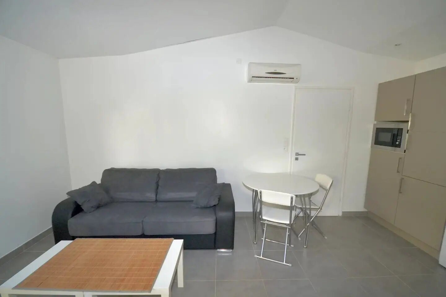 Appartement à louer, 22m², Biot