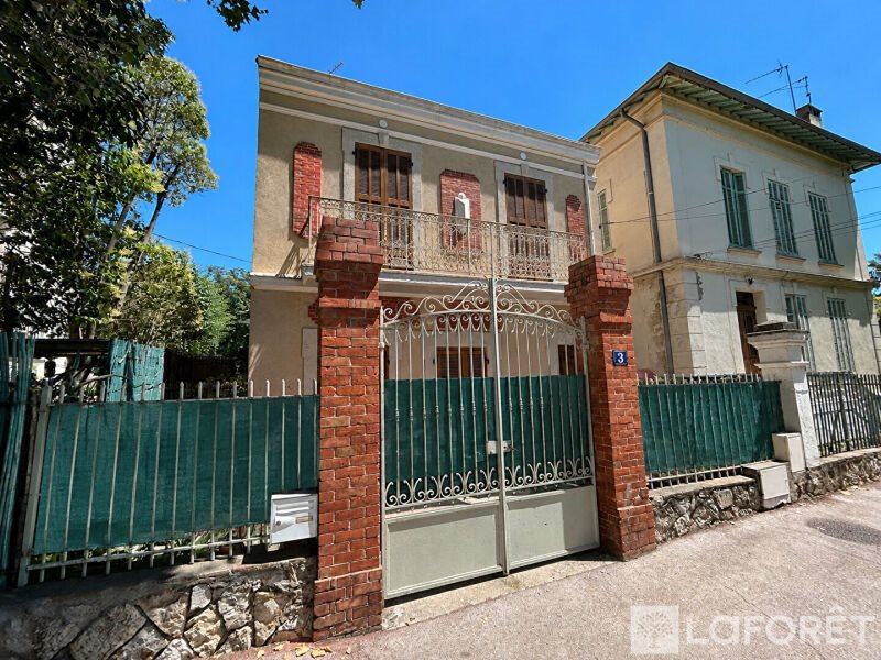 Maison à vendre, 66m², Hyères